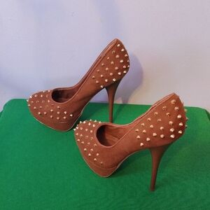 Brown / Gold Spiked Platform Heels